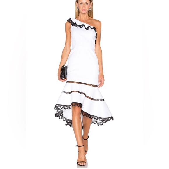 L'ATISTE Dresses & Skirts - L’atiste White and Black Trumpet Christie One Shoulder Dress